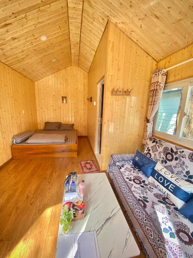 Henisi Homestay Mang Den Kon Von Kla 外观 照片