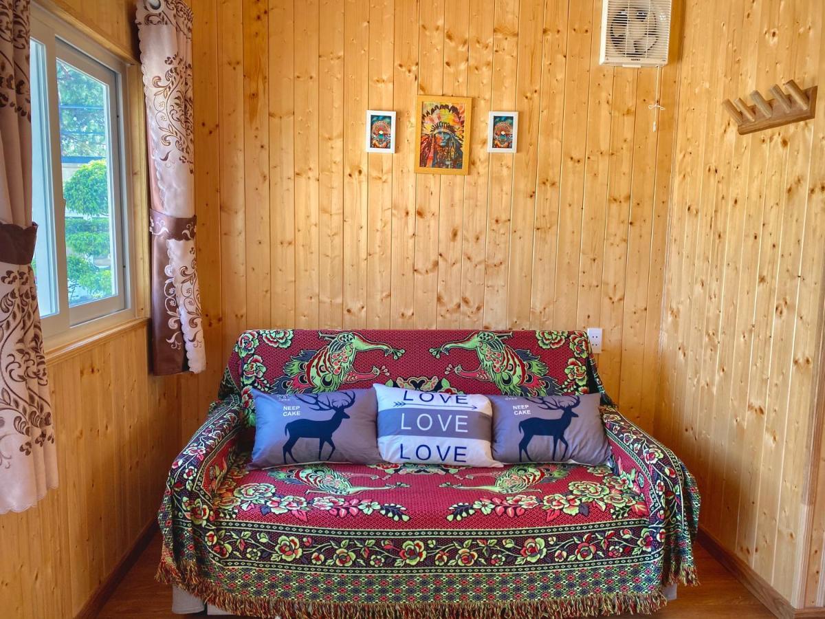 Henisi Homestay Mang Den Kon Von Kla 外观 照片