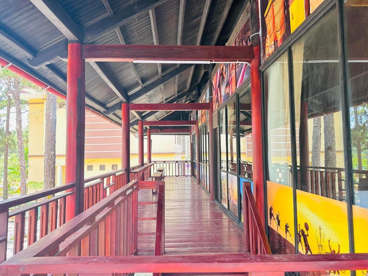 Henisi Homestay Mang Den Kon Von Kla 外观 照片